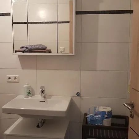 Schone 2-zimmerwohnung In Schlossnahe * Oberschleißheim