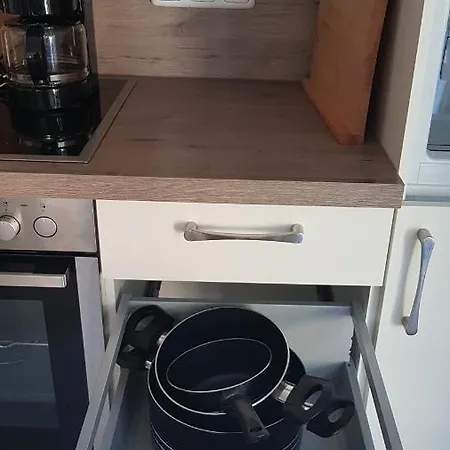 아파트 Schone 2-zimmerwohnung In Schlossnahe